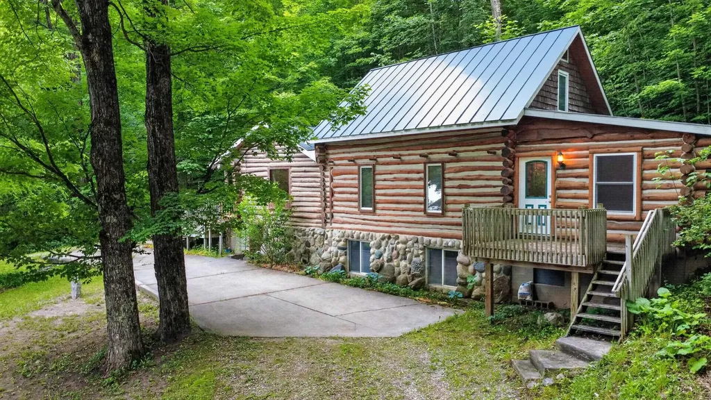 5885 Cedar Valley Road Long Lake Township MI 49684