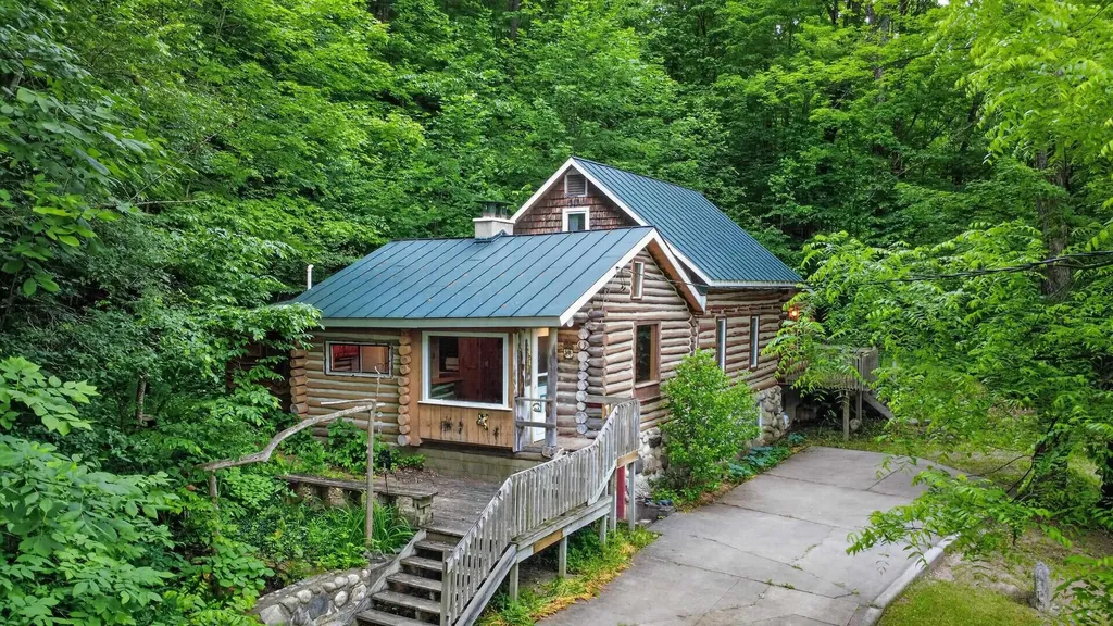 5885 Cedar Valley Road Long Lake Township MI 49684