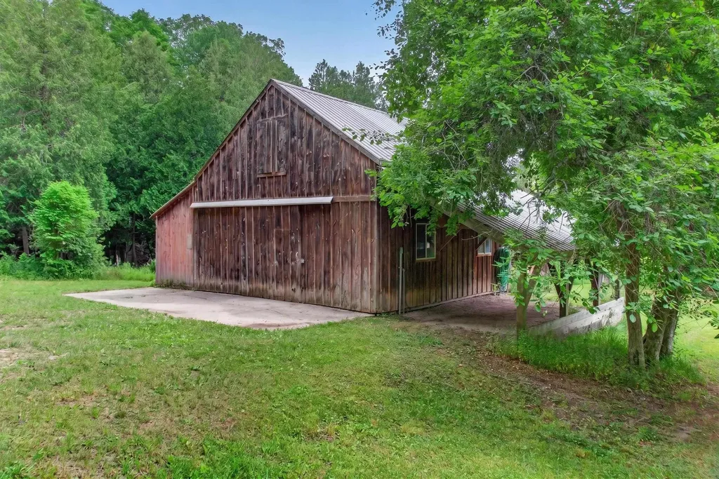 5885 Cedar Valley Road Long Lake Township MI 49684