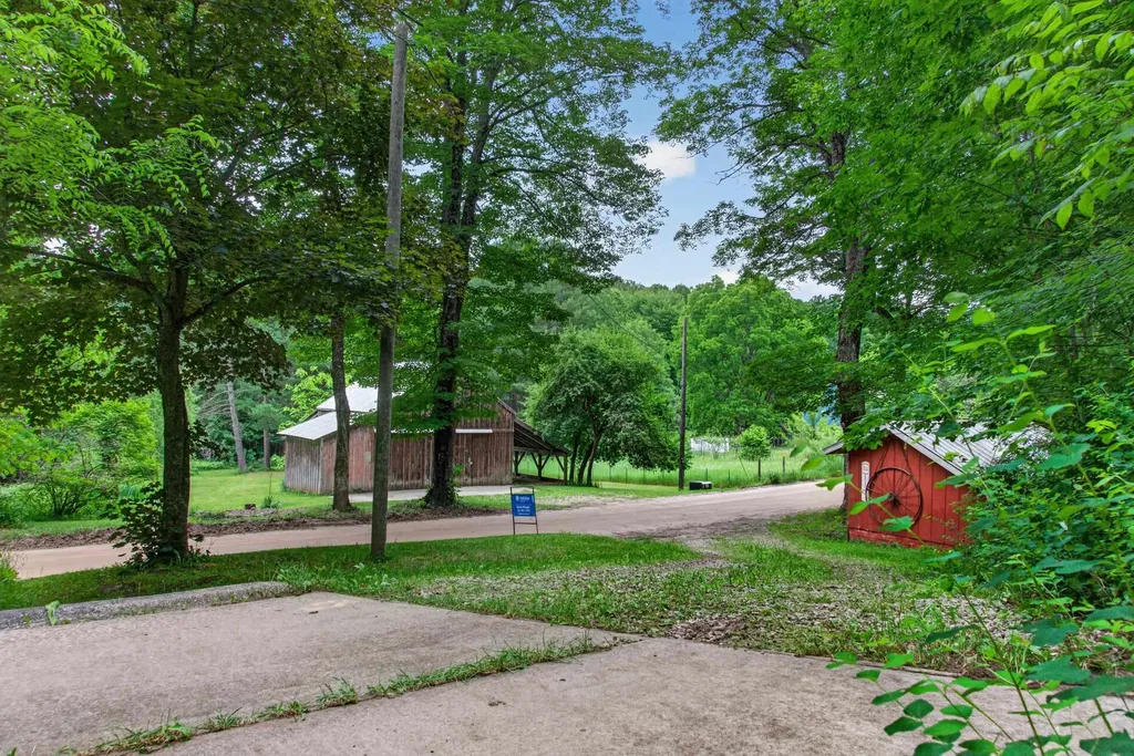 5885 Cedar Valley Road Long Lake Township MI 49684
