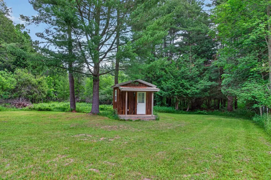 5885 Cedar Valley Road Long Lake Township MI 49684
