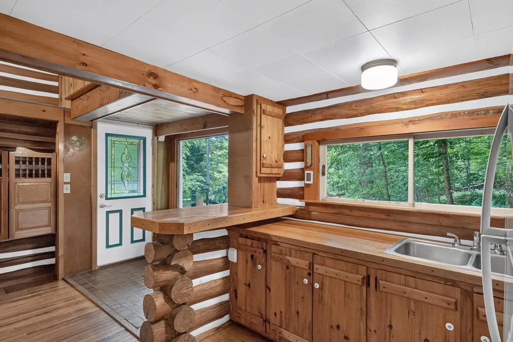 5885 Cedar Valley Road Long Lake Township MI 49684