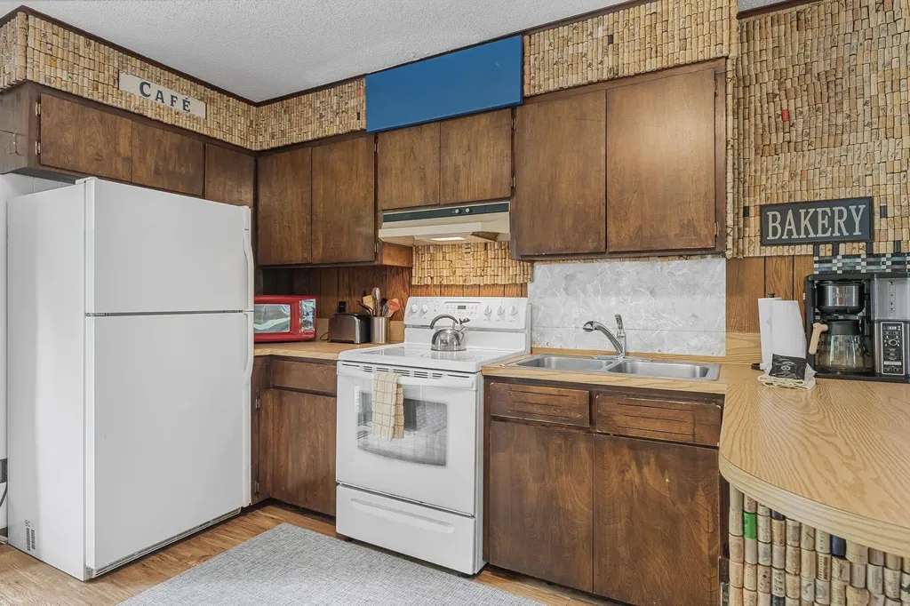 14764 Cinder Homestead Township MI 49617