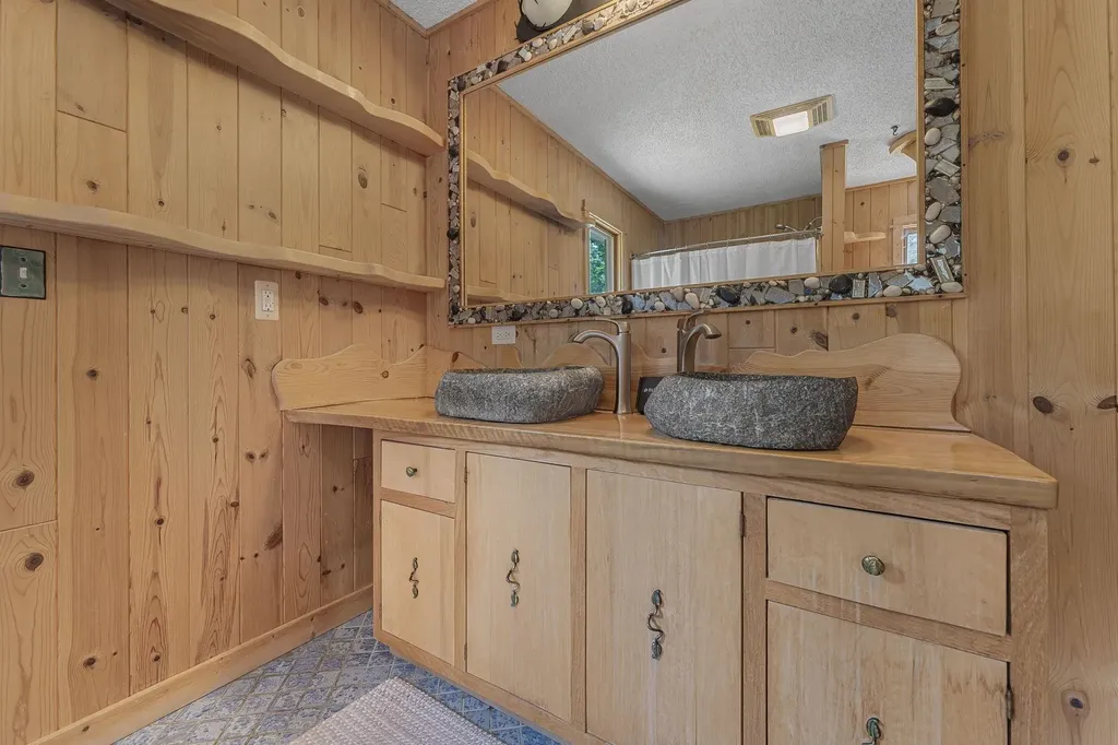 14764 Cinder Homestead Township MI 49617