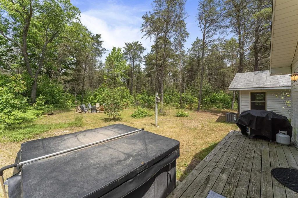 14764 Cinder Homestead Township MI 49617
