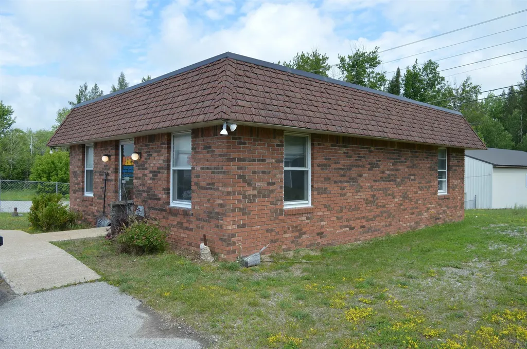 185 E M-72 Kalkaska Township MI 49646