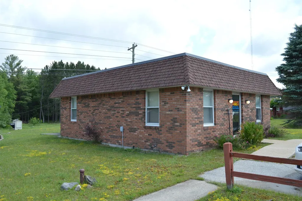 185 E M-72 Kalkaska Township MI 49646