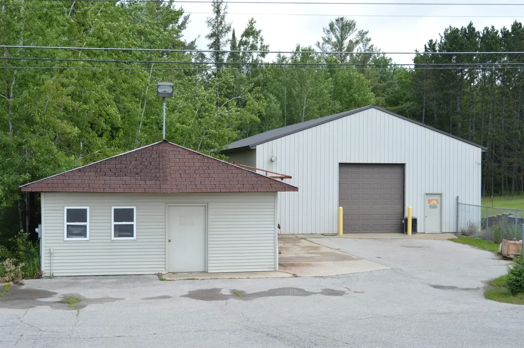 185 E M-72 Kalkaska Township MI 49646