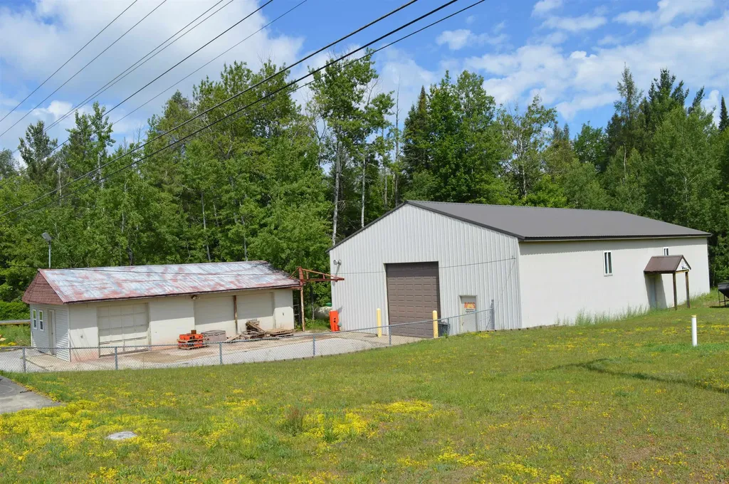 185 E M-72 Kalkaska Township MI 49646