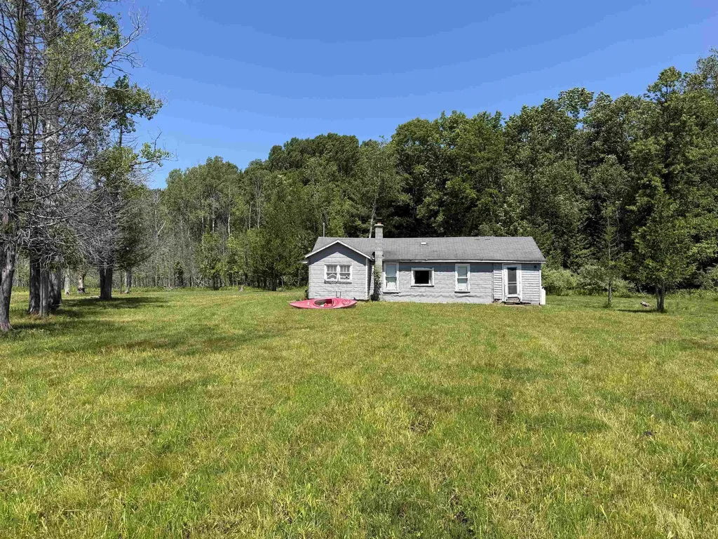 6263 East Jordan Road Banks Township MI 49729