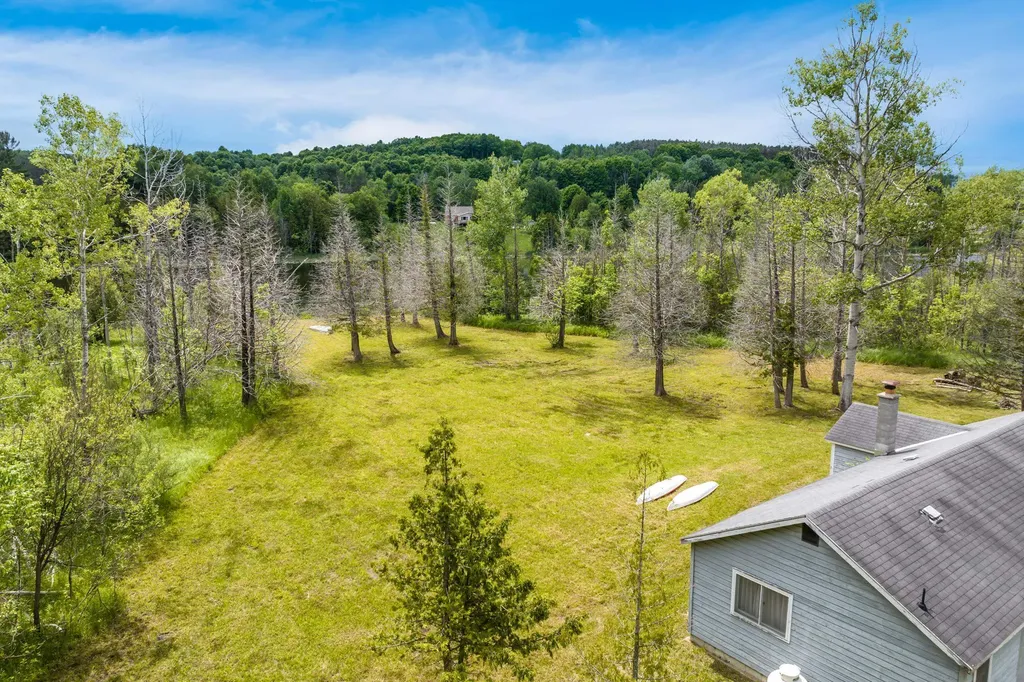 6263 East Jordan Road Banks Township MI 49729