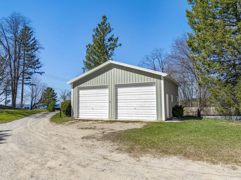 2770 Nelson Road Peninsula Township MI 49686