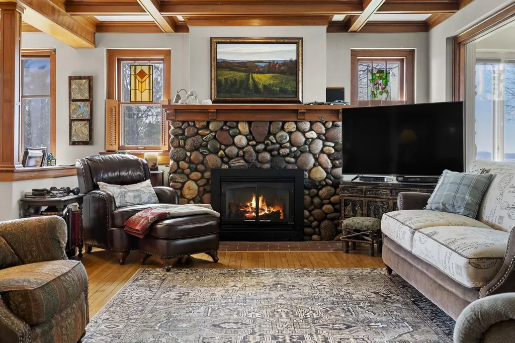 2770 Nelson Road Peninsula Township MI 49686