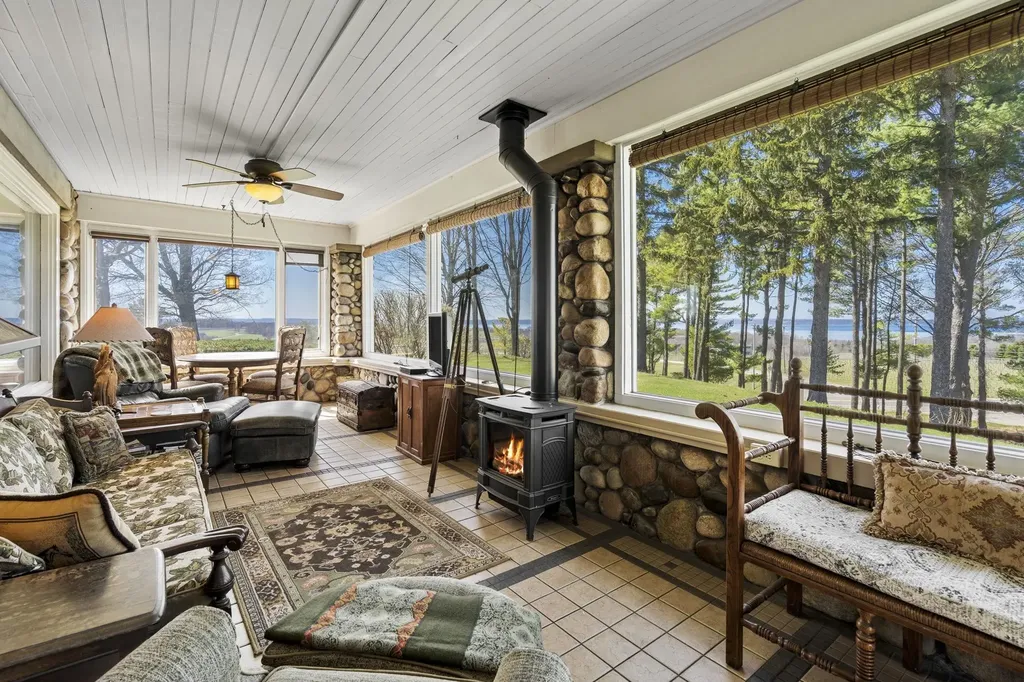 2770 Nelson Road Peninsula Township MI 49686