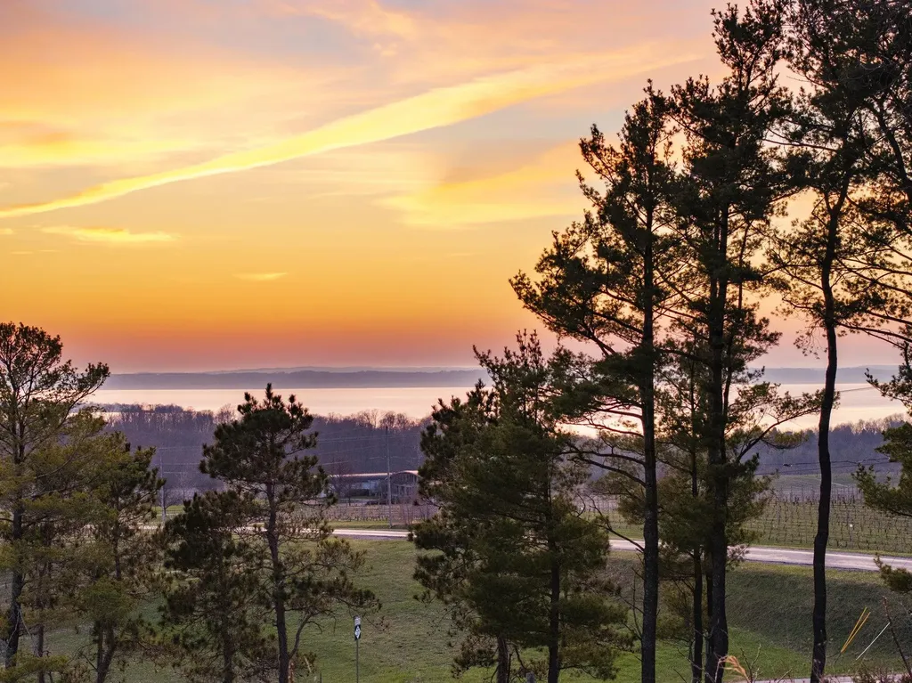 2770 Nelson Road Peninsula Township MI 49686