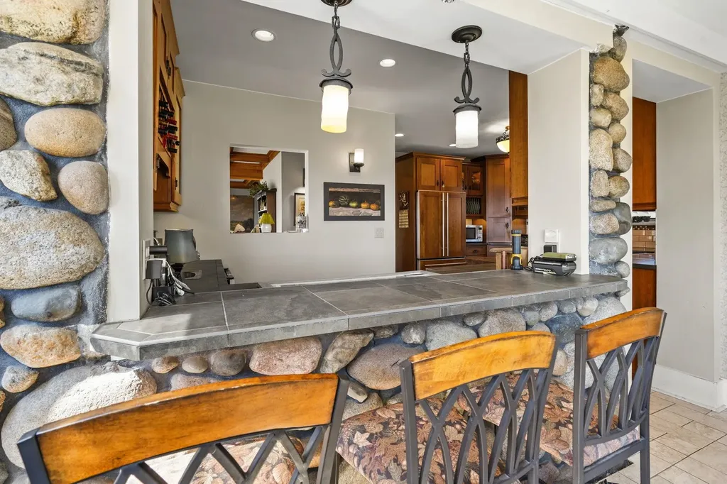 2770 Nelson Road Peninsula Township MI 49686