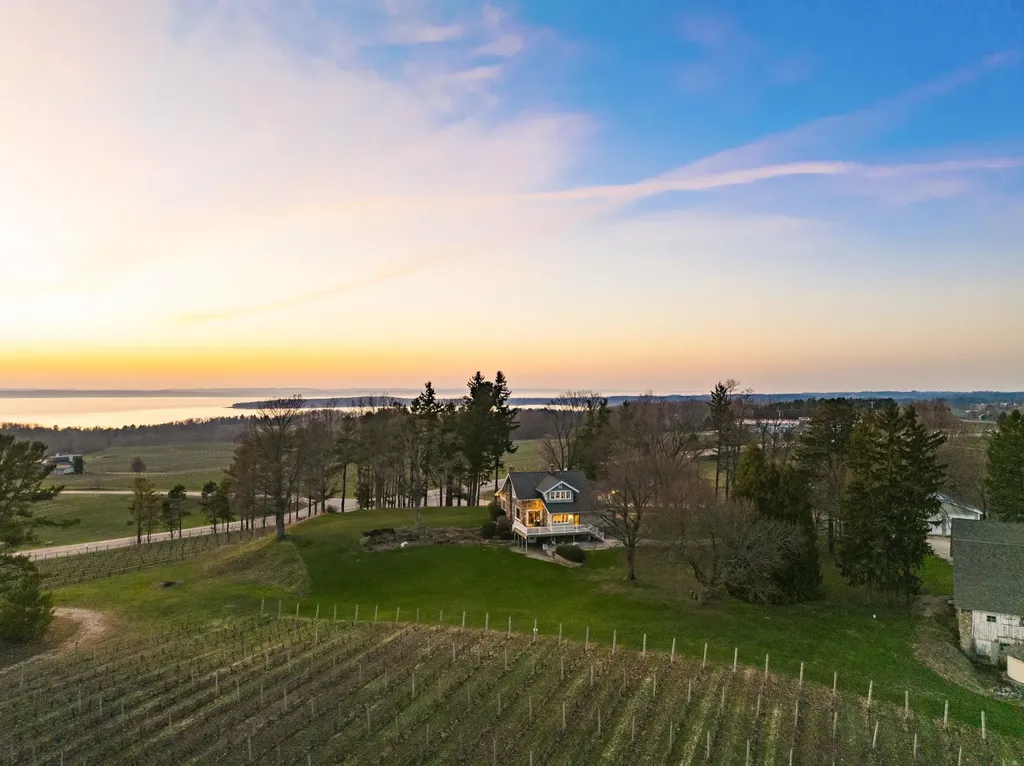 2770 Nelson Road Peninsula Township MI 49686
