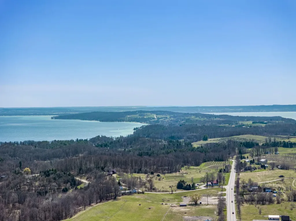 2770 Nelson Road Peninsula Township MI 49686