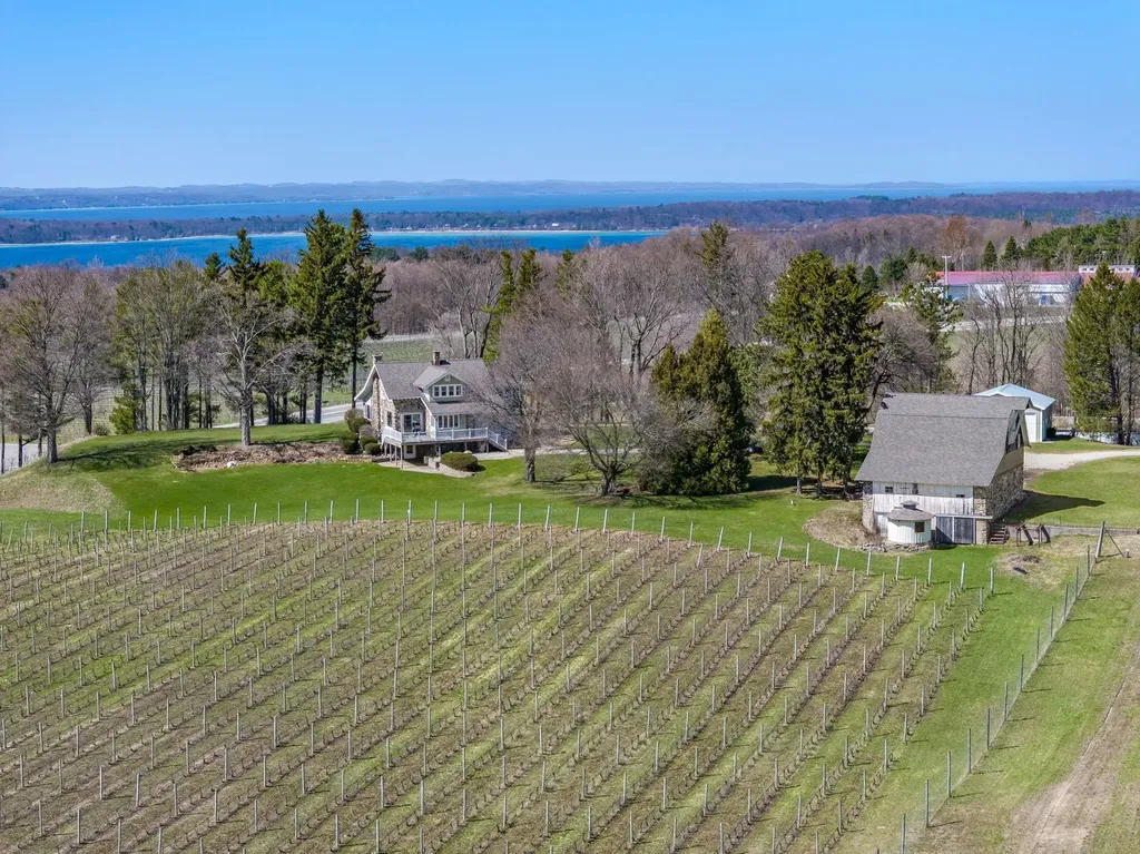 2770 Nelson Road Peninsula Township MI 49686