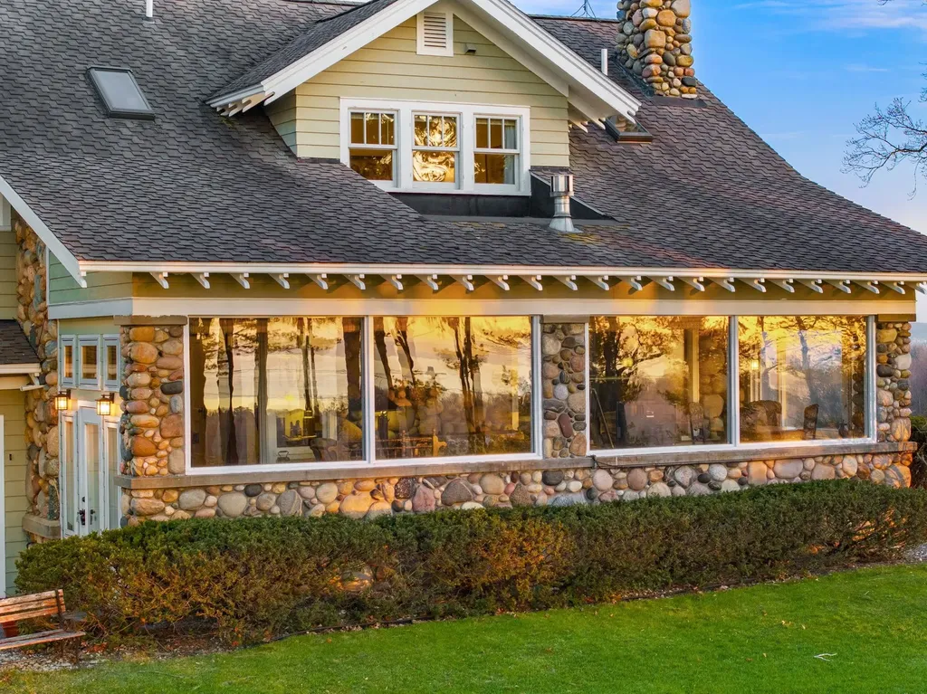 2770 Nelson Road Peninsula Township MI 49686