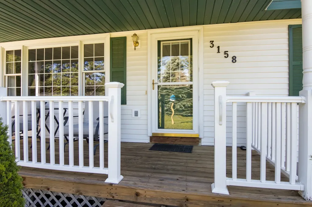 3158 E Duck Lake Road Green Lake Township MI 49637