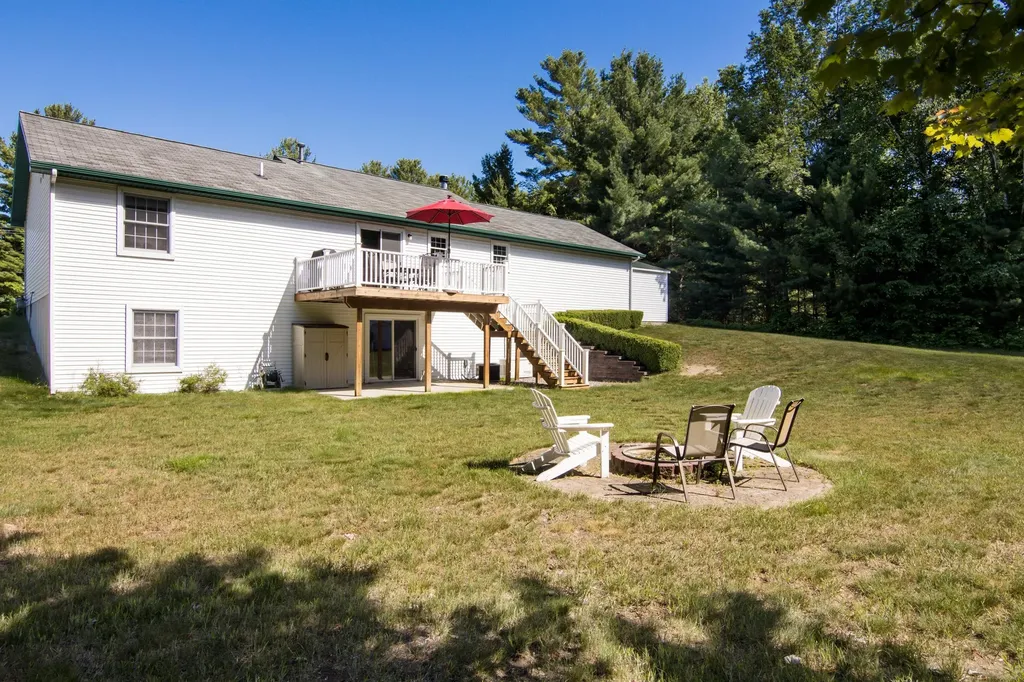 3158 E Duck Lake Road Green Lake Township MI 49637