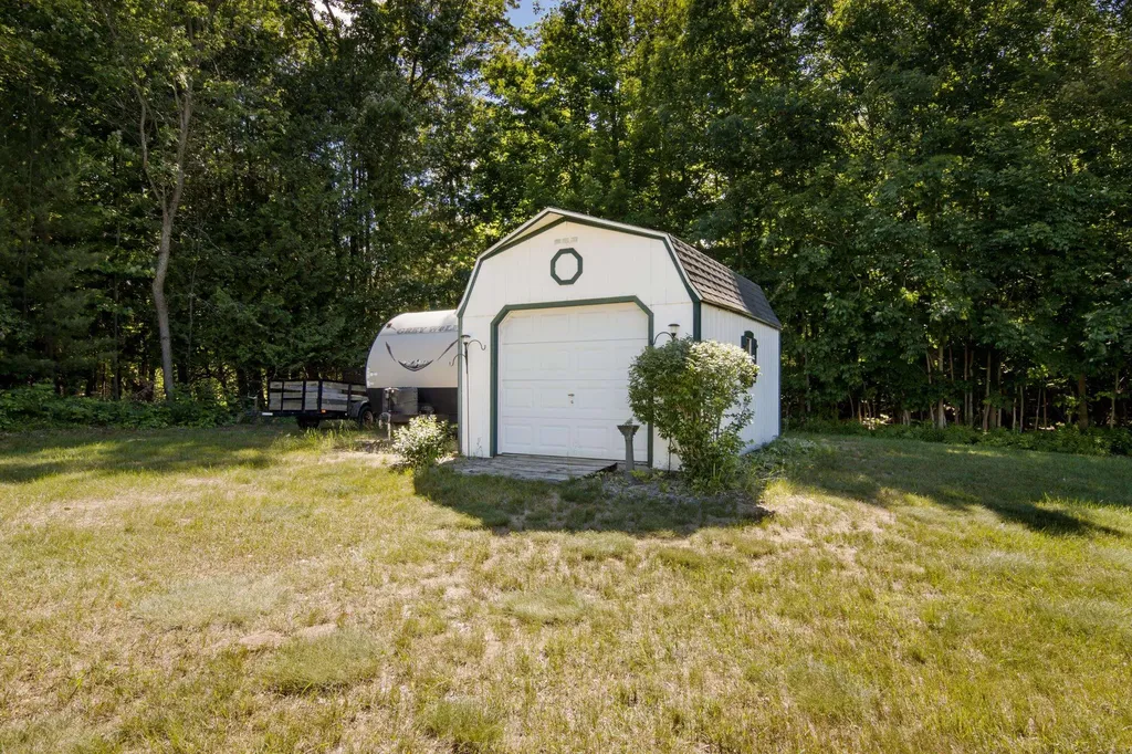 3158 E Duck Lake Road Green Lake Township MI 49637