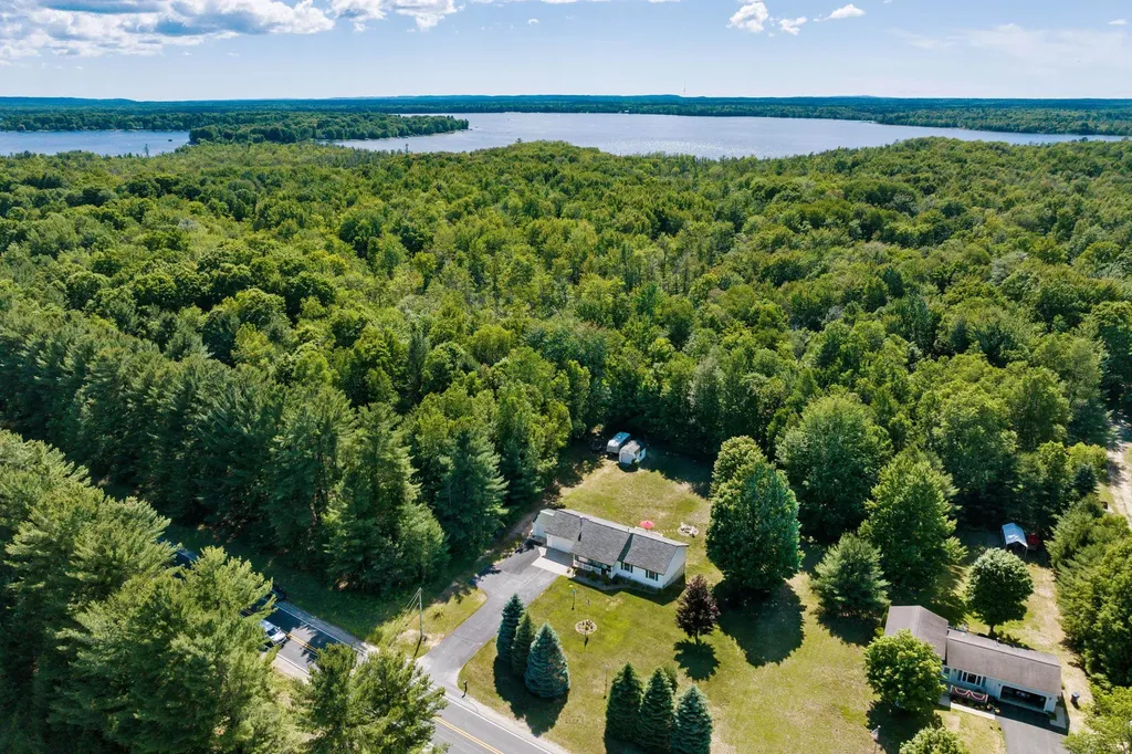 3158 E Duck Lake Road Green Lake Township MI 49637