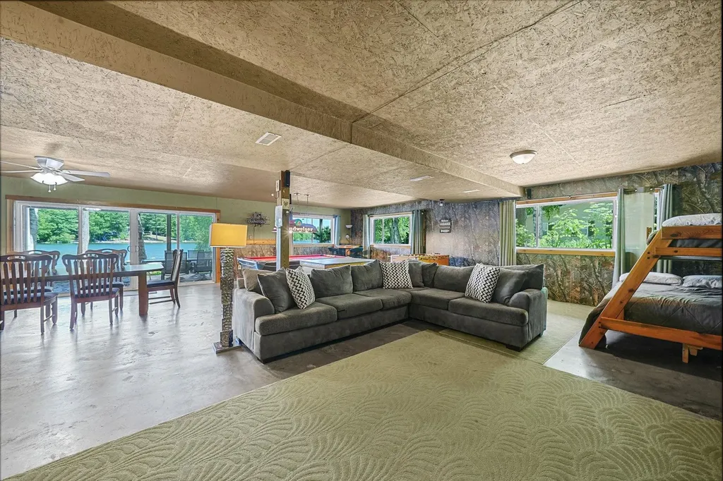 376 Highview Road East Bay Township MI 49696