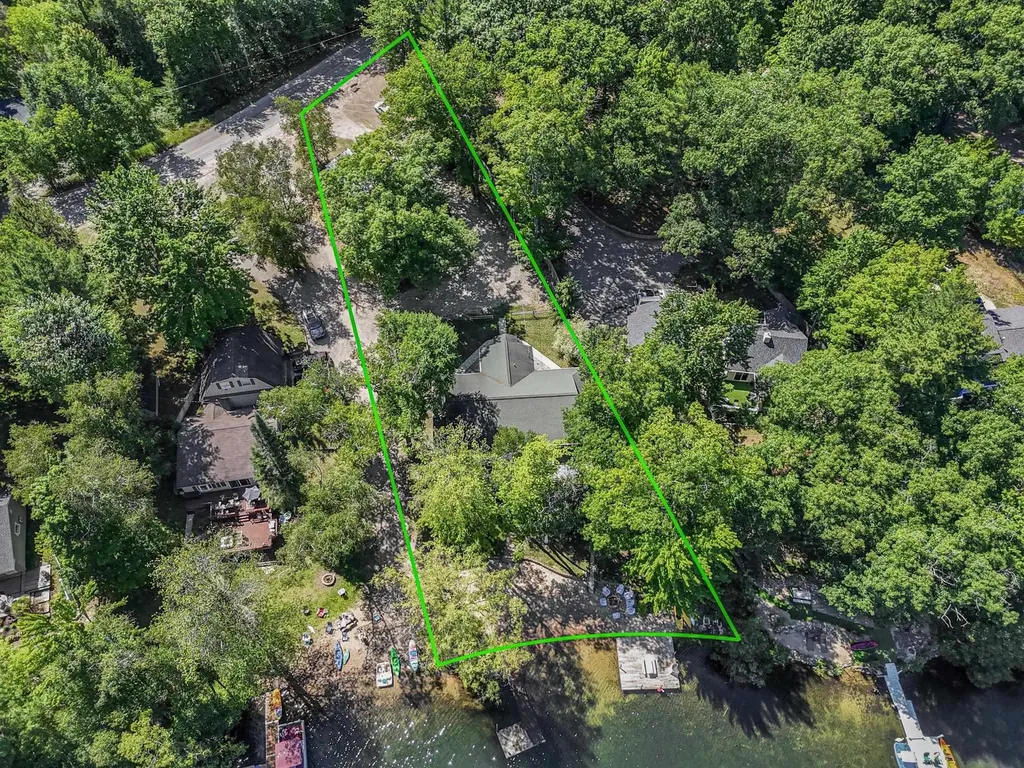 376 Highview Road East Bay Township MI 49696