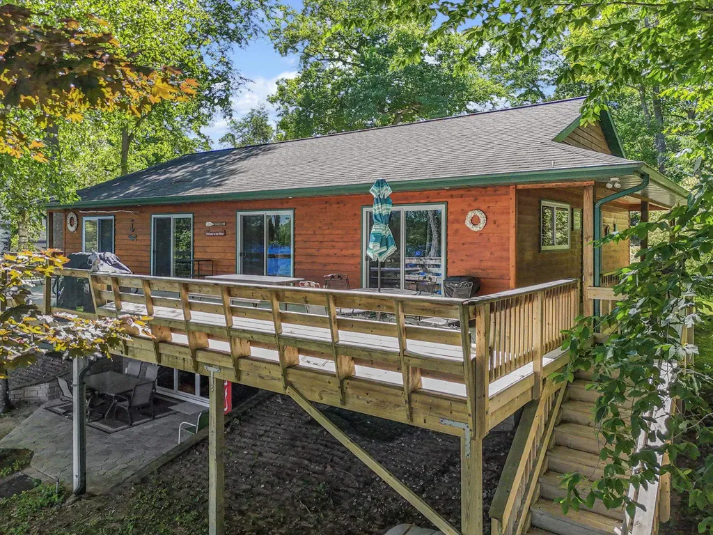376 Highview Road East Bay Township MI 49696