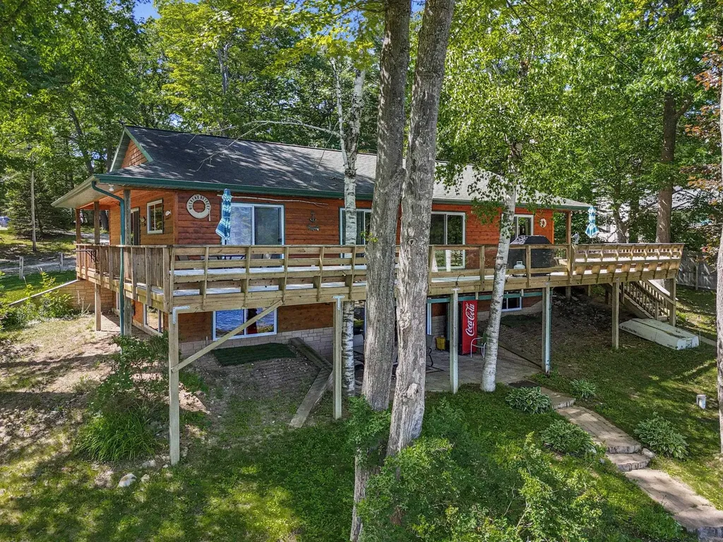 376 Highview Road East Bay Township MI 49696