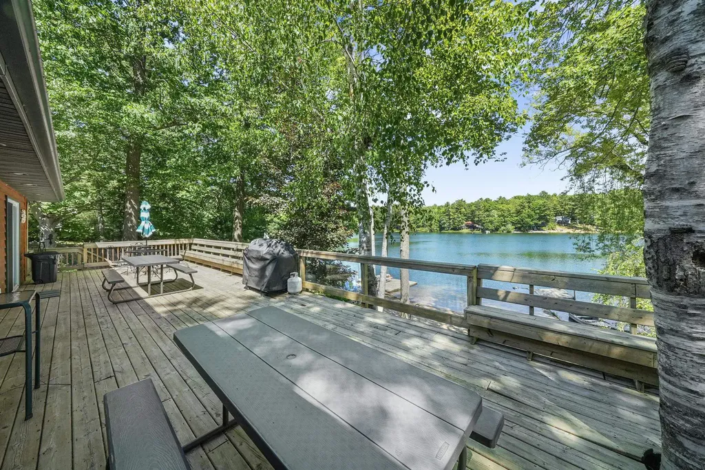 376 Highview Road East Bay Township MI 49696
