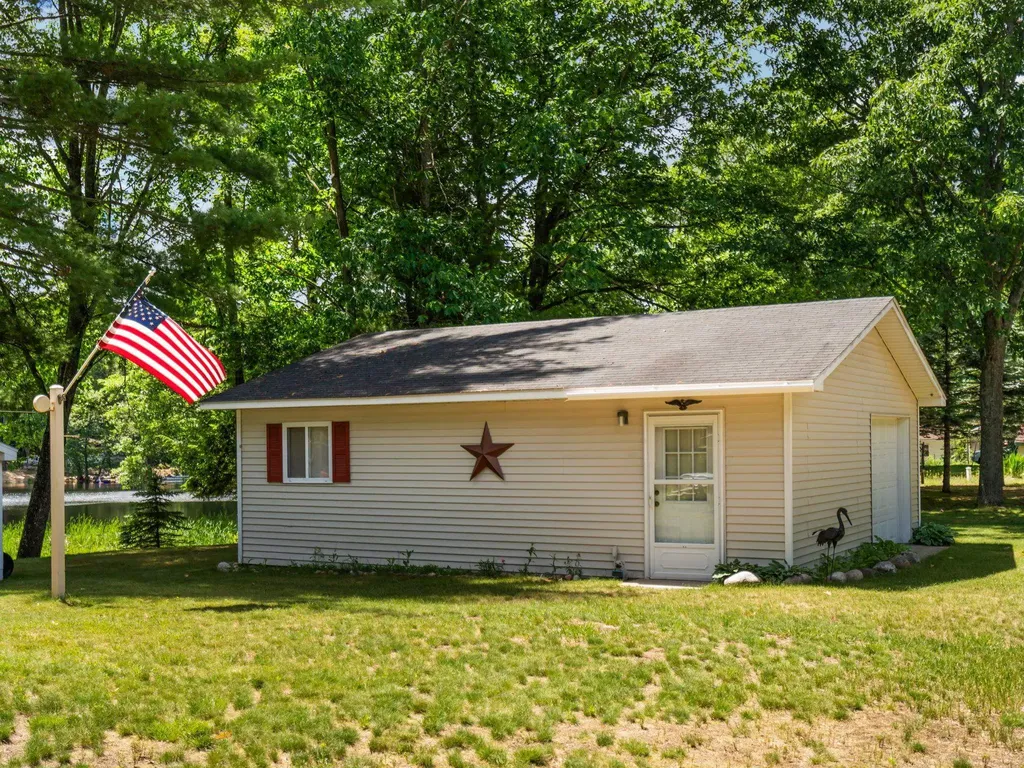 3877 Lincoln Drive NE Kalkaska Township MI 49646