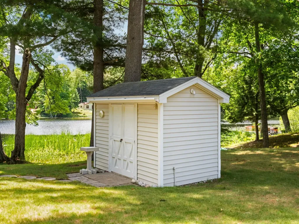 3877 Lincoln Drive NE Kalkaska Township MI 49646