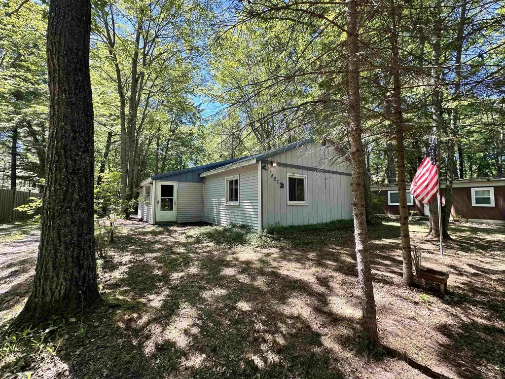 11556 Hillcrest Boulevard Bear Lake Township MI 49646