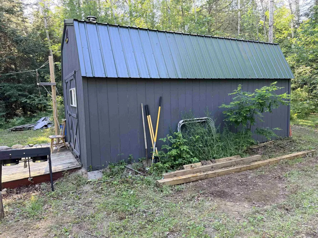 16695 20th Avenue Middle Branch Township MI 49665