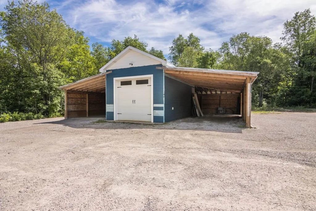 3424 Starlight Trail Paradise Township MI 49649