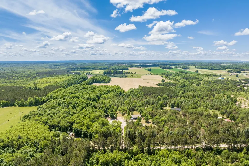 3424 Starlight Trail Paradise Township MI 49649