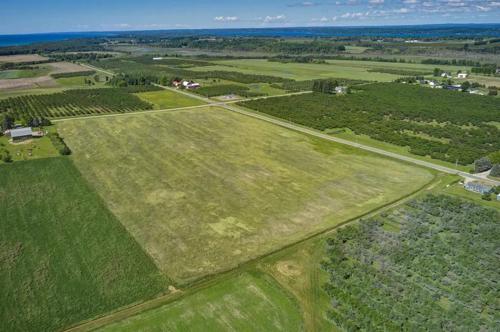 24.71 Acres Angell Road Acme Township MI 49690