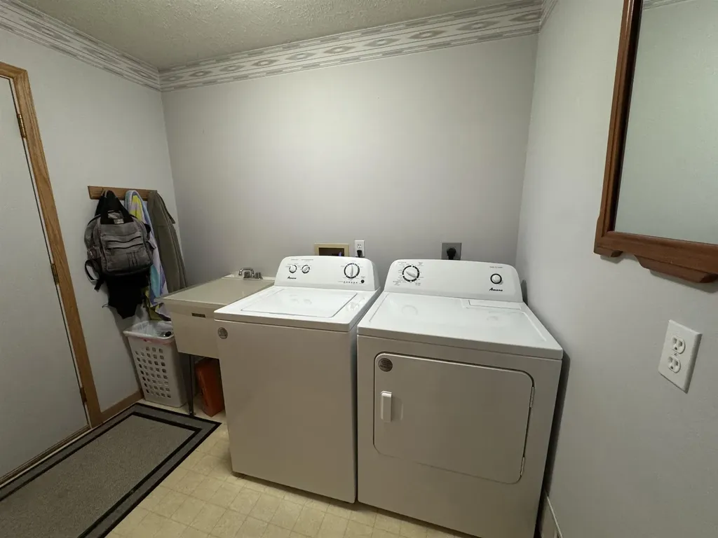 723 N Apple Tree Drive Suttons Bay Township MI 49682