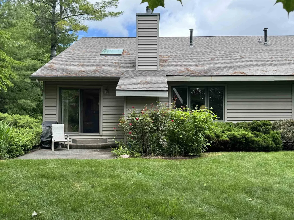 723 N Apple Tree Drive Suttons Bay Township MI 49682