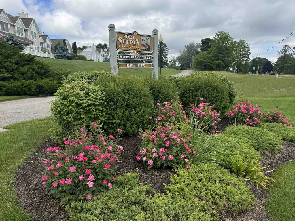 723 N Apple Tree Drive Suttons Bay Township MI 49682
