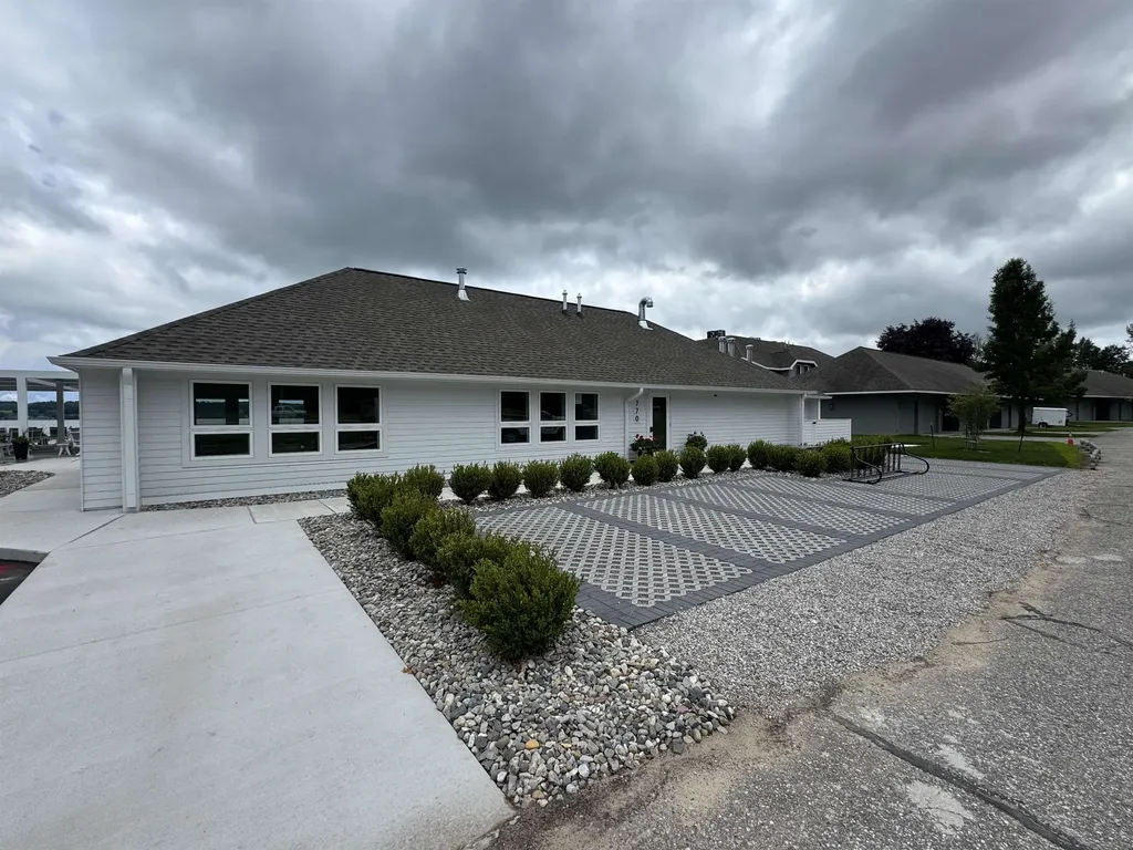 723 N Apple Tree Drive Suttons Bay Township MI 49682