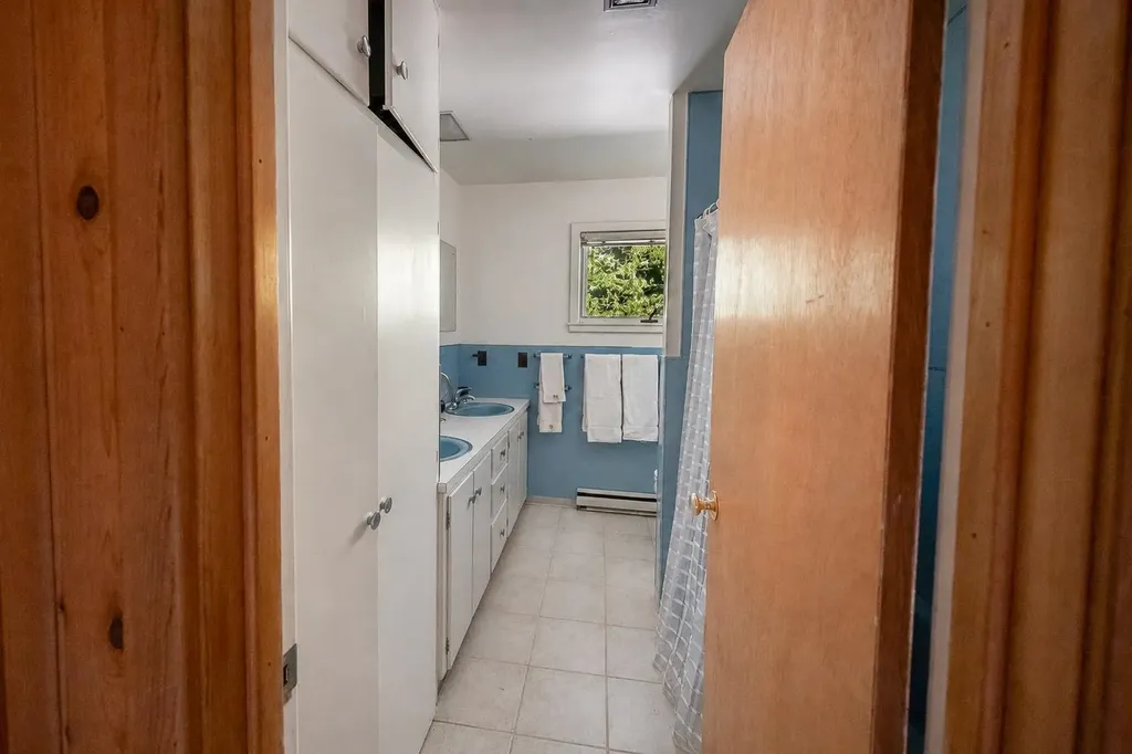 5254 N Manitou Trail Leland Township MI 49654