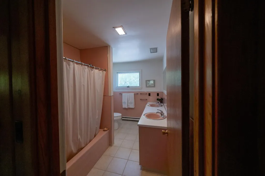 5254 N Manitou Trail Leland Township MI 49654