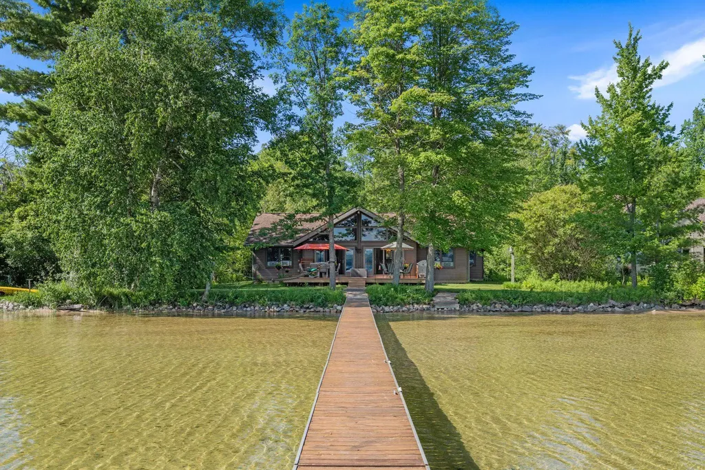 8585 Strawberry Point Road Green Lake Township MI 49637