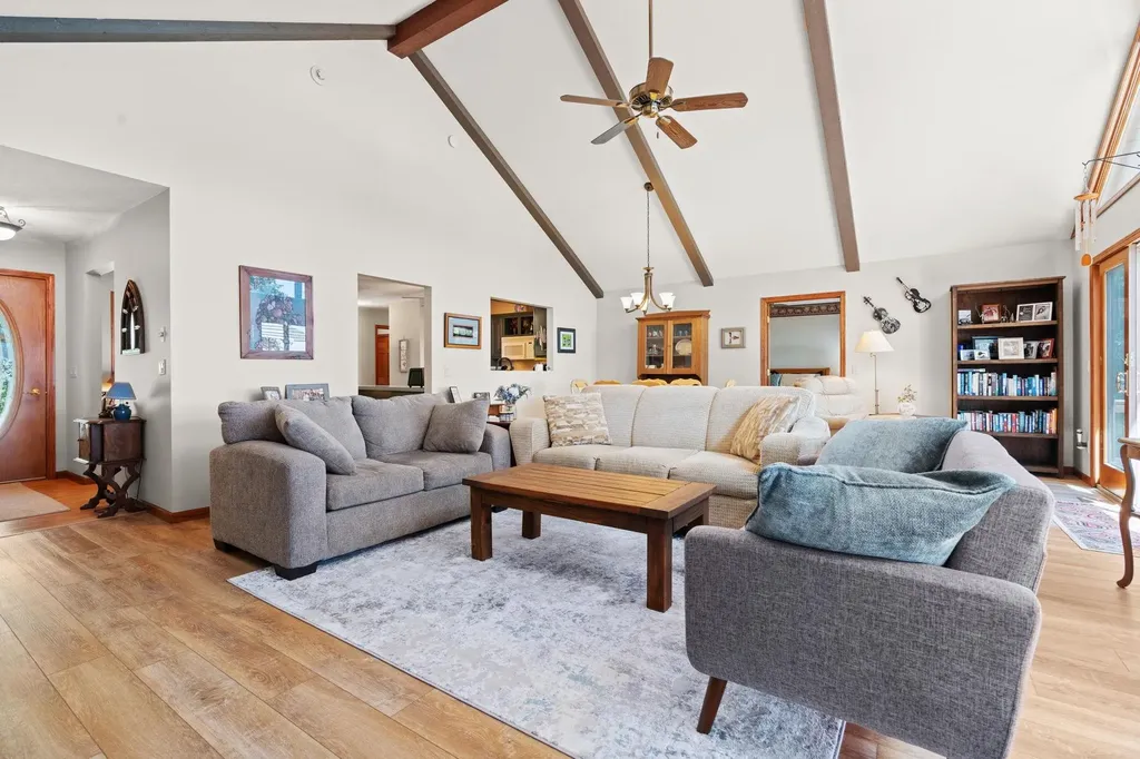 8585 Strawberry Point Road Green Lake Township MI 49637