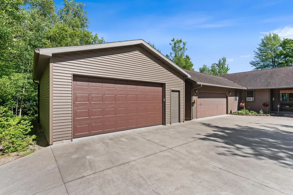 8585 Strawberry Point Road Green Lake Township MI 49637