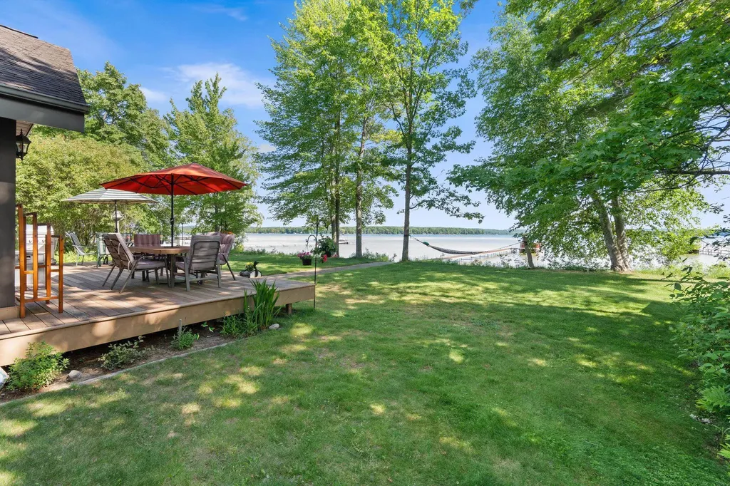 8585 Strawberry Point Road Green Lake Township MI 49637